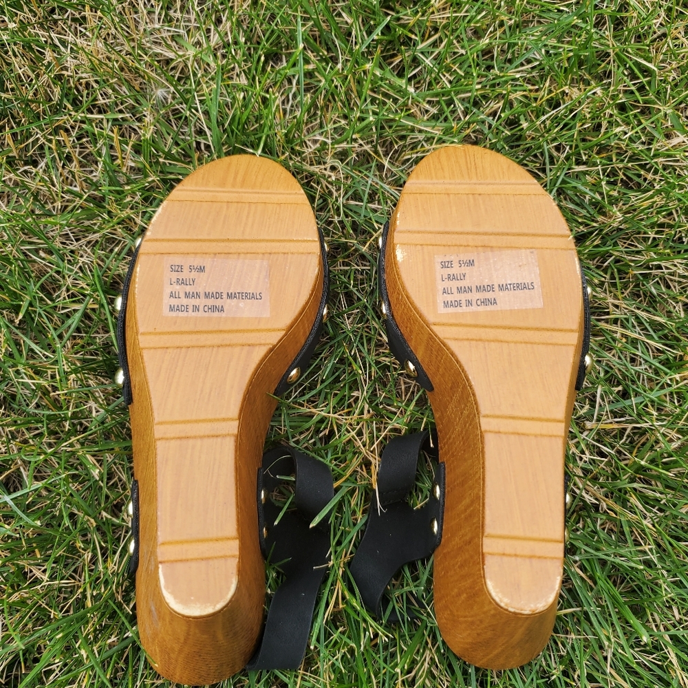 Wedge Sandals - Picture 5 of 5